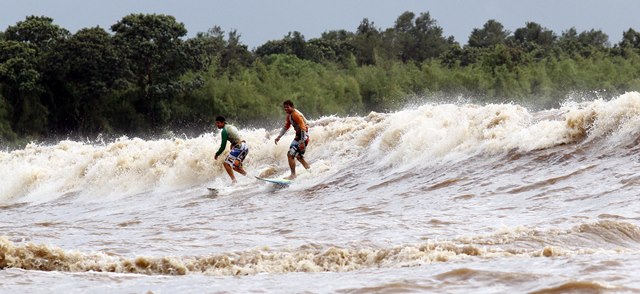 Surfistas confirmam: pororoca do Rio Araguari não existe mais