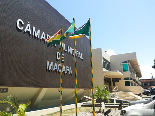 Macapá: Governo doa terreno e prédio à Câmara de Vereadores