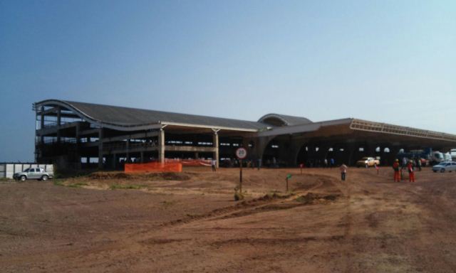Obras do novo aeroporto estão paralisadas há 120 dias