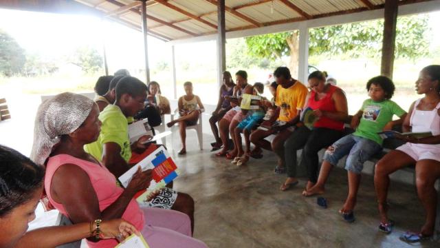 Entraves e perspectivas: Educação quilombola é tema de debate na Ueap