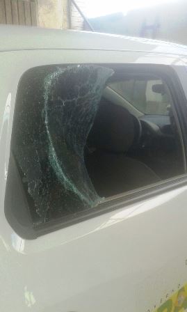 Vidros do carro foram quebrados depois de ter sido apreendido. Fotos: BPRu