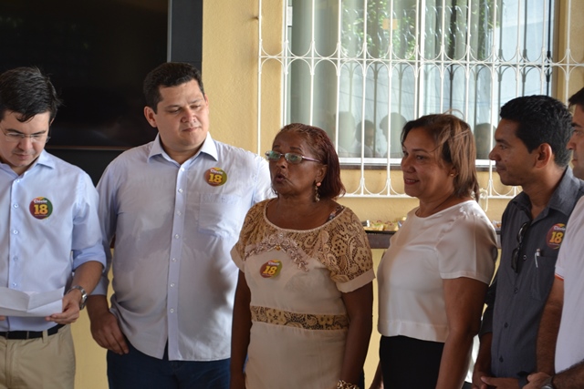 Maria Orlanda, a nova prefeita de Oiapoque, ao lado do senador Davi (DEM). Fotos: Seles Nafes