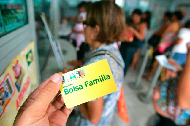 Em Macapá, 6 mil podem perder Bolsa Família