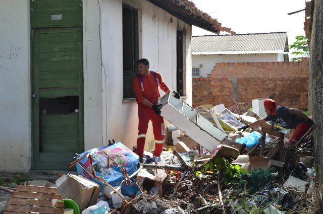 Equipe da Semur teve que retornar ao local onde dias atrás recolheu toneladas de lixo. Fotos: PMM/divulgação