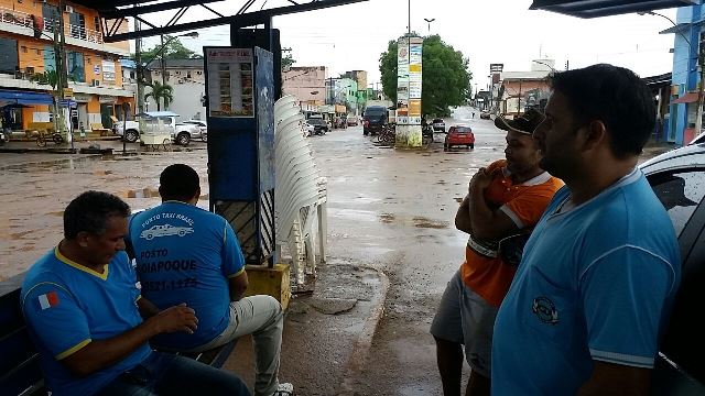 Taxistas de Oiapoque: amortecedores novos a cada 2 meses