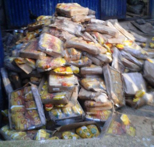 No total, foram 280 caixas de frango impróprio para consumo humano. Foto: MP/Divulgação