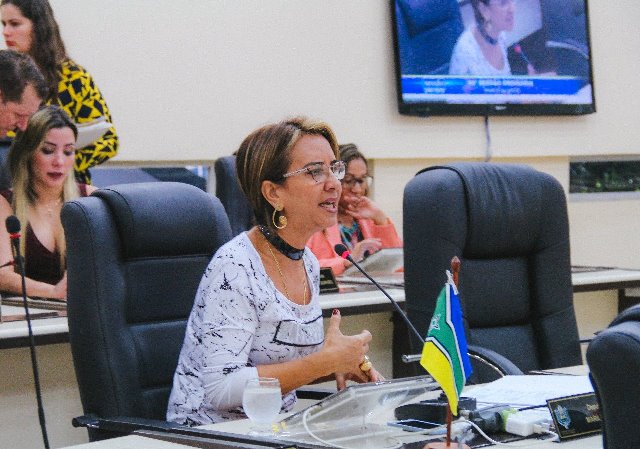 TSE nega pedido para cassar mandato de deputada do Amapá