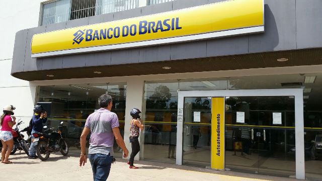 Bancos realizam atendimento de aposentados por agendamento em Macapá
