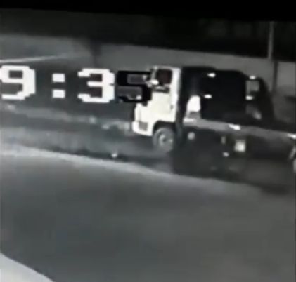 Na Cidade do Samba, vídeo mostra bandido furtando bateria de guincho
