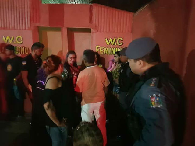 Doze bares e boates são notificados durante operação em Oiapoque