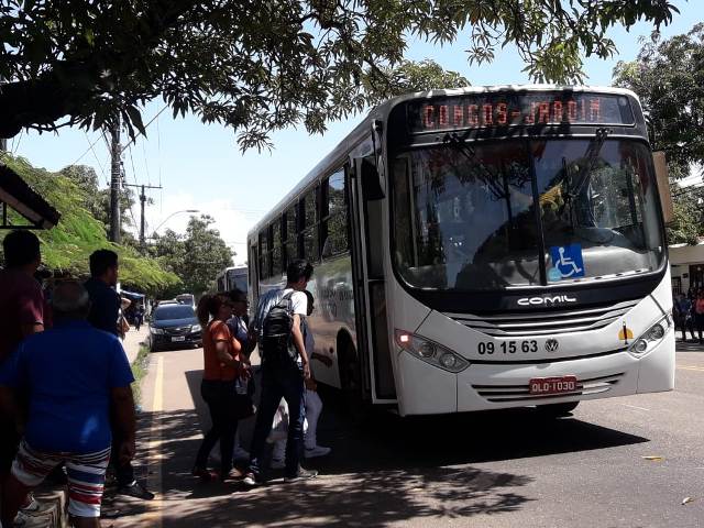 Greve dos rodoviários paralisa 50% da frota de ônibus em Macapá