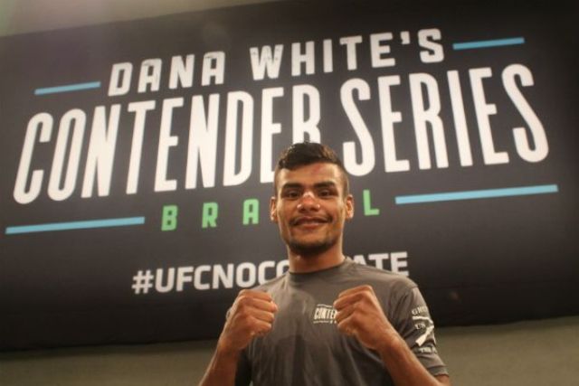 Após vitória, amapaense assina contrato com o UFC