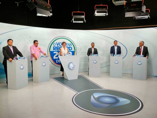 Debate da Record: Candidatos evitam acusações, mas intensificam críticas