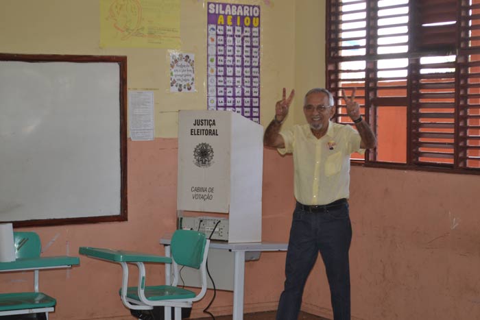Mesmo com votos nulos, Capiberibe acredita em vitória no 1º  turno