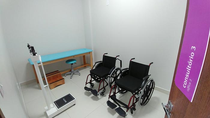 Planos de saúde: projeto de Acácio acaba com carências para deficientes