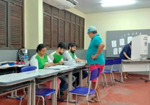 Senado vota hoje proposta de Randolfe que adia eleições