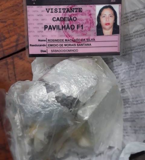 Detector do Iapen flagra tentativa de passar droga na vagina em papel alumínio