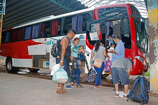 Waldez renova isenção para diesel das empresas de ônibus