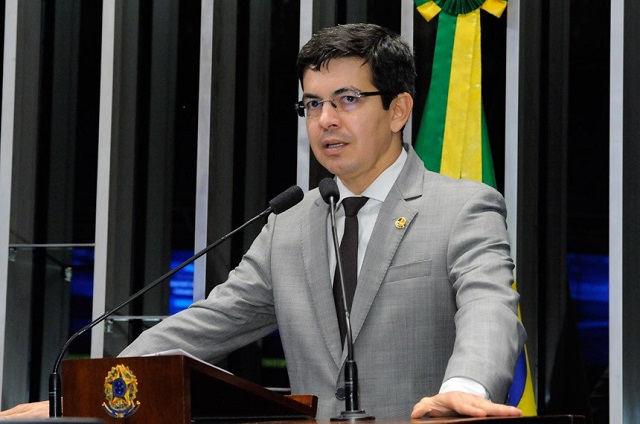 Pré-sal: Proposta de Randolfe prevê dobro recursos para o Amapá