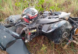 Motociclista sofre grave acidente na AP-070