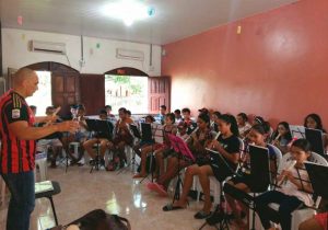 Em Itaubal, música dá nova perspectiva para crianças e adolescentes