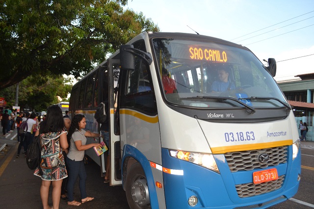 Circulação de ônibus em Macapá é interrompida durante jogos do