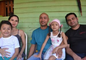 Após filha vencer o câncer, família amapaense tenta recomeçar a vida