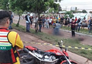 Jovem casal morre ao cair de moto em Macapá