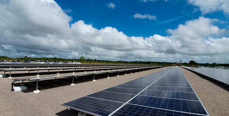 Energia solar: Rede de supermercados passa a ser autossuficiente