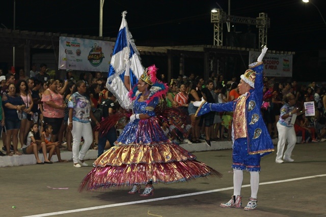 Conheça os enredos das 5 escolas de samba que desfilam hoje em Macapá