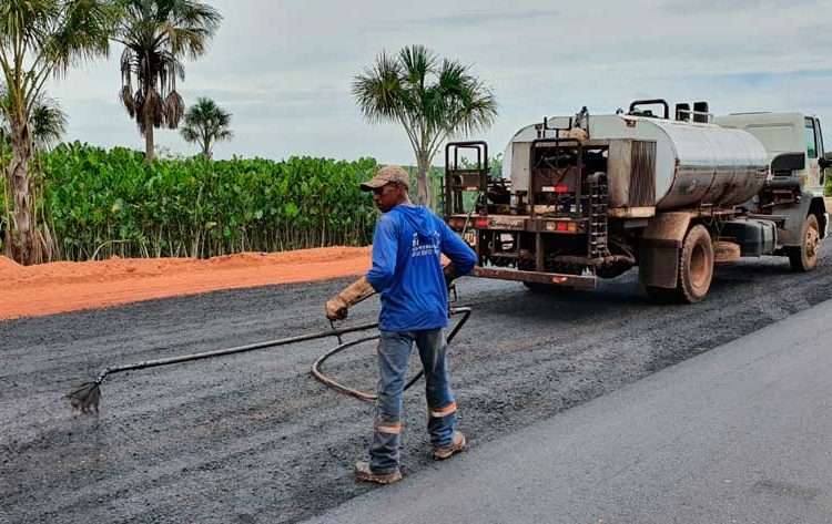 Lagoa dos Índios: asfalto começa a ser colocado, e trânsito será desviado