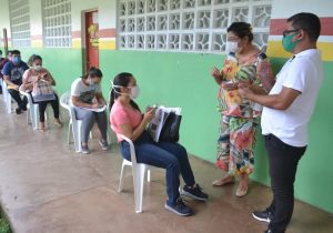 Novos profissionais de saúde assumem na linha de frente contra a covid