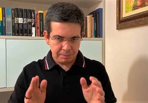 Randolfe propõe emenda adiando eleições