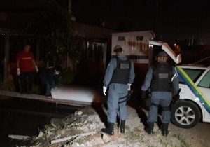 PM troca tiros com grupo fortemente armado; integrante morre