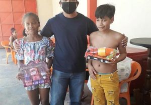 Voluntários fazem a alegria de crianças no Zerão