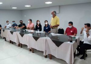 Candidatos pedem que eleição não ocorra entre Natal e o Ano Novo