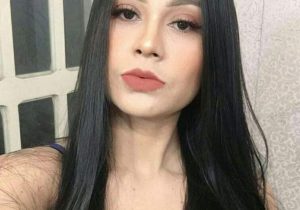 Jovem é morta com tiro dentro de casa