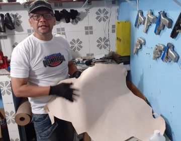 “O mal está nas pessoas e não nas armas”, diz artesão que fabrica coldres em Macapá