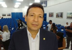 Ex-prefeito é absolvido em caso de carnês do IPTU