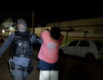 Detento em regime domiciliar é flagrado fora de horário e com drogas