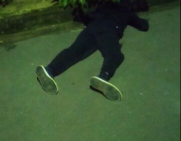 Homem com capuz e touca ninja é achado morto