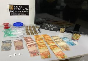 Após engolir pedras de crack, usuário entrega traficante