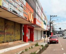 Waldez libera comércio, mas mantém lei seca