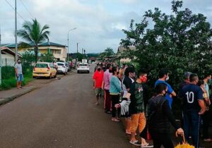 Brasileiros atravessam a fronteira para serem vacinados na Guiana