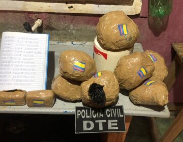 Traficante foge e deixa 7,5 kg de drogas para trás