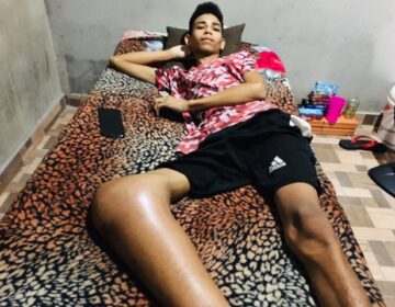 Para menino não perder a perna, família corre contra o tempo
