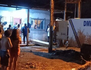 Assaltantes invadem casa e matam jovem para levar 3 celulares