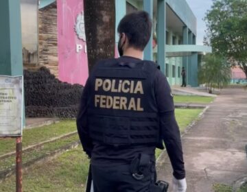 De 2,8 mil cadernos comprados, apenas 184 foram entregues à prefeitura, diz PF