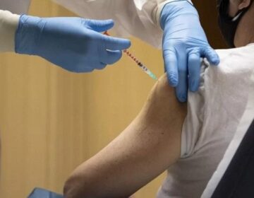 Falsa aplicação de vacinas: 93% concordam que simulação seja crime, diz pesquisa