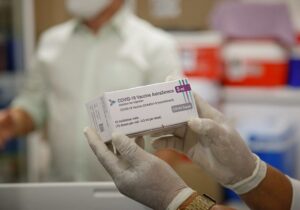 Amapá suspende uso da vacina Astrazeneca em grávidas